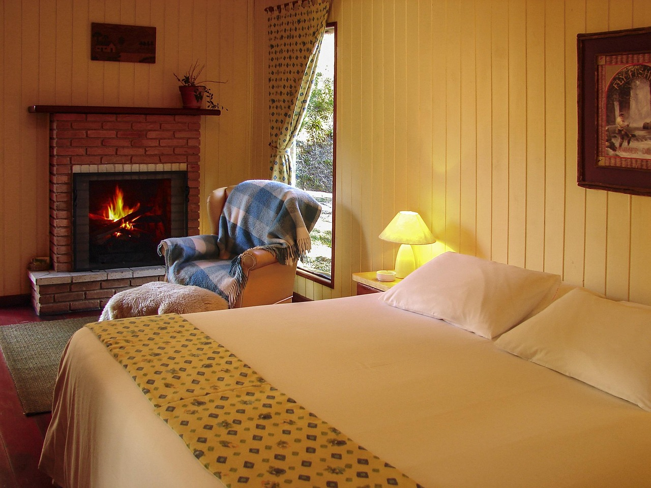 Ciepło, które tworzy przytulną atmosferę – piece i kominki we wnętrzach