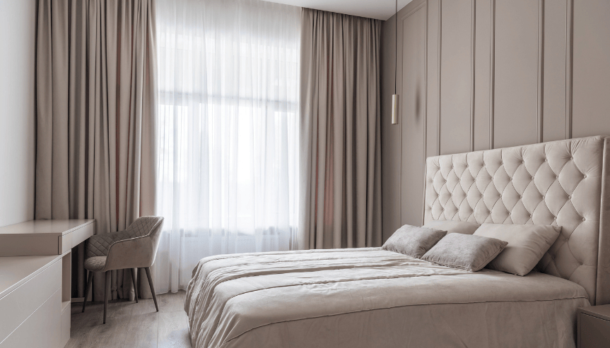 zasłony na karniszu sufitowym